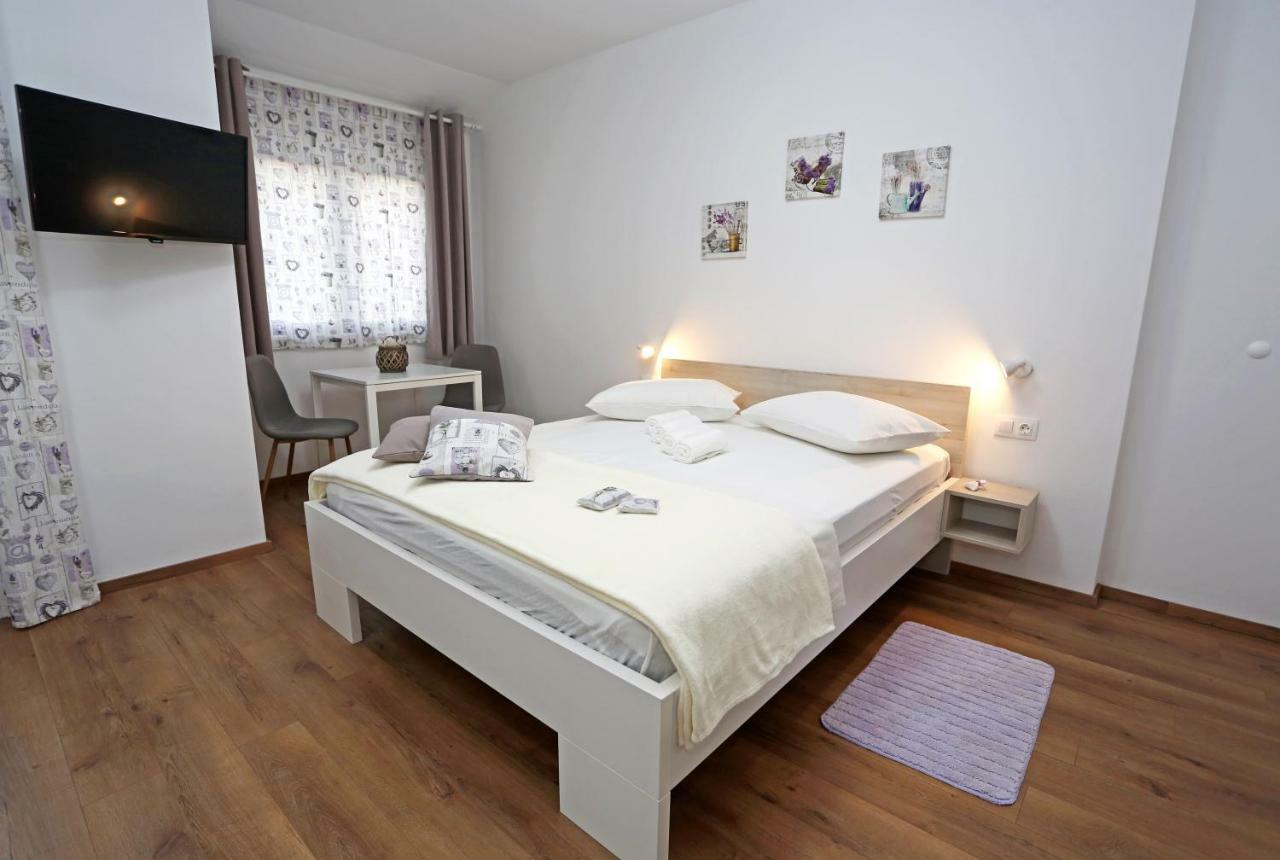 Guesthouse Villa Domenico لازوفاك المظهر الخارجي الصورة
